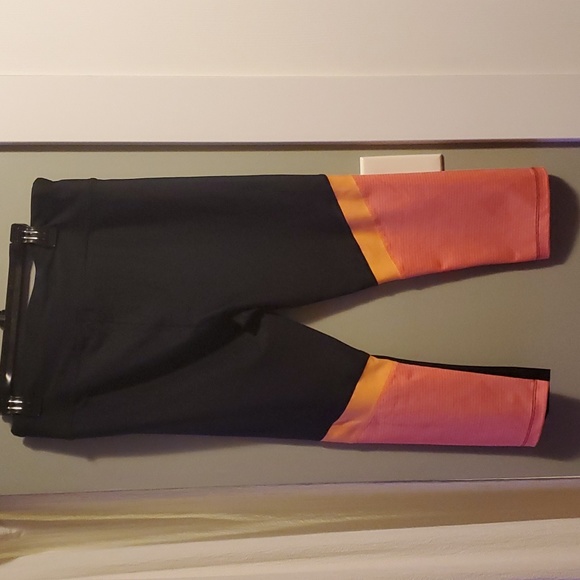 Under Armour capri - Picture 4 of 4